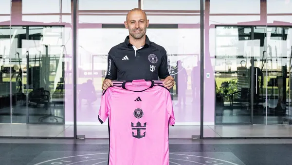 Mascherano analiza a Universitario de Deportes previo al amistoso internacional