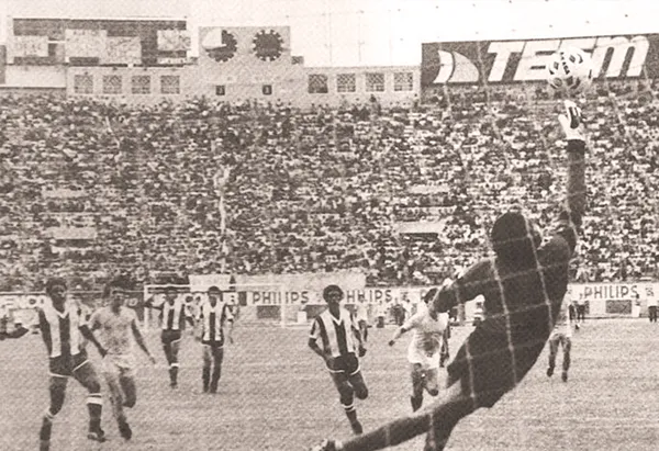 ¿Quién ganó más clásicos en finales por el campeonato nacional, Alianza o la U?