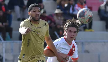 Bolivia convoca a futbolista nacido en Perú e hijo de un campeón con Alianza Lima, para el Sudamericano Sub 20
