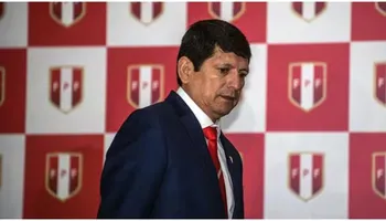 Agustín Lozano al mando de la FPF
