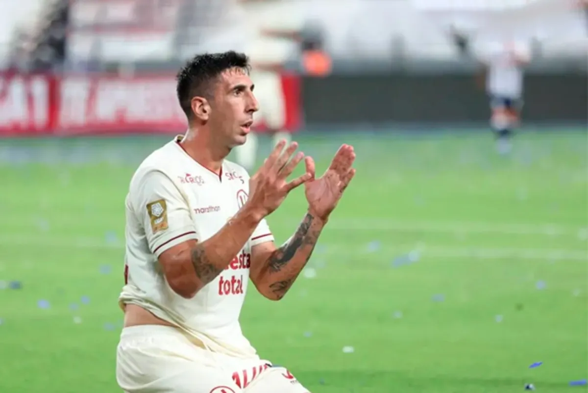 Universitario emite CONMOVEDORA despedida a Diego Dorregaray