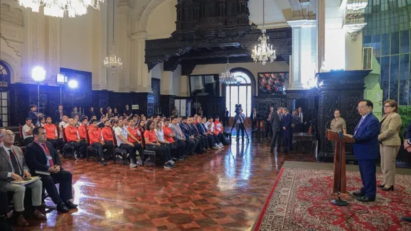 IPD pide disculpas tras dejar fuera a más de 30 atletas en ceremonia oficial