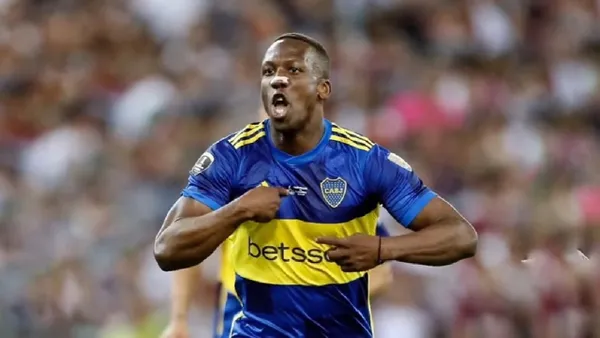Luis Advíncula se despide de Boca Juniors y suena fuerte en Alianza Lima