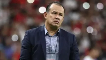 Juan Reynoso habla sobre el DINERO para negociar su salida de la Selección Peruana