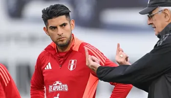 Carlos Zambrano con la selección Peruana