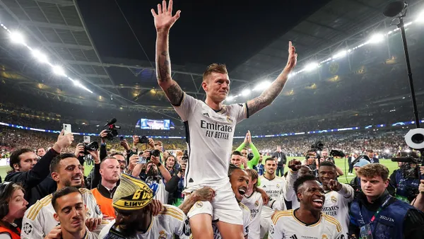 El homenaje de la hinchada a Toni Kroos tras ganar la Champions League: Adiós a una LEYENDA