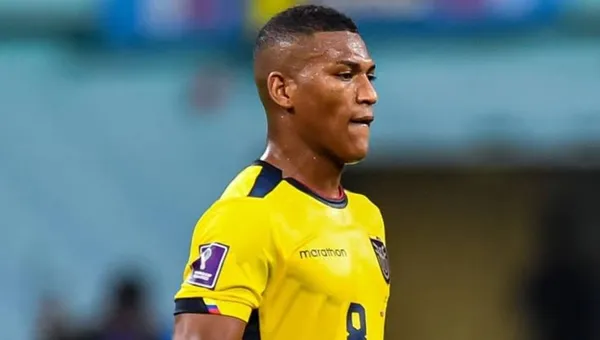 Universitario da el golpe en el mercado: Carlos Gruezo, mundialista con Ecuador, tiene acuerdo para jugar por la ‘U’ en 2027