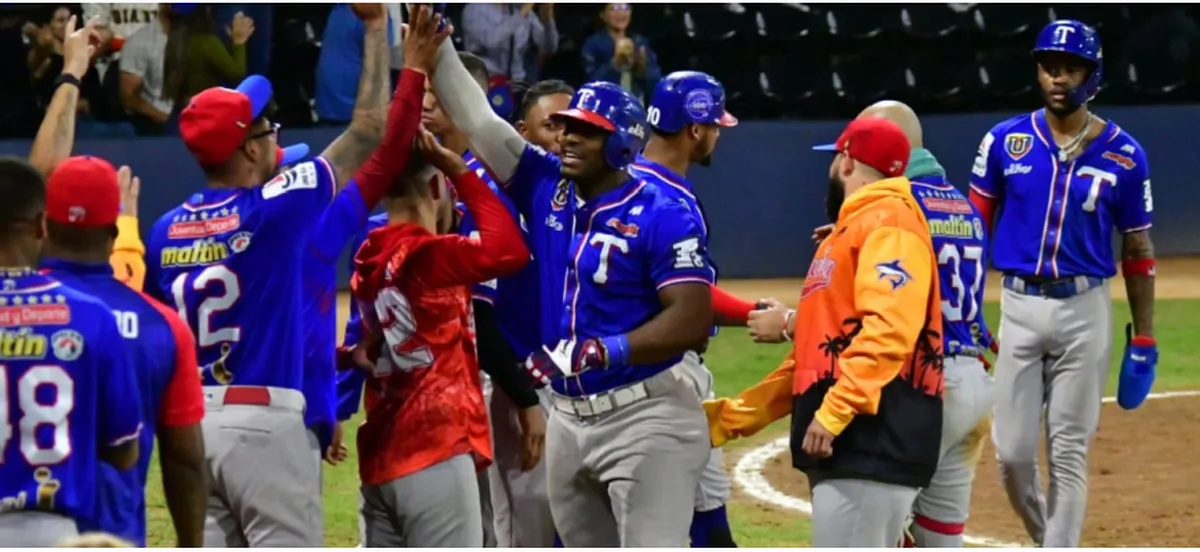 LVBP: Tiburones de La Guaira opta por el bateo al no reforzar su Pitcheo para la Gran Final