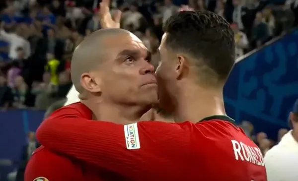 Cristiano Ronaldo y Pepe lloran desconsolados luego de ser eliminados en su última Eurocopa – VIDEO