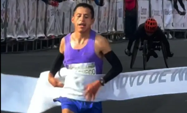 ¡Orgullo peruano! Cristhian Pacheco conquista el Maratón de la Ciudad de México 2026