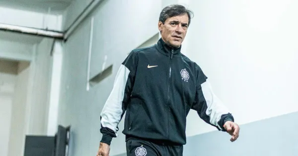 Fabián Bustos habló sin filtros sobre si regresaría a la U y recordó su salida de Olimpia