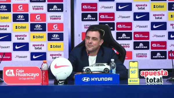 Pablo Guede rechaza a San Lorenzo y ratifica su compromiso con Alianza Lima para 2026