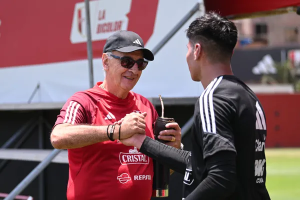 Fossati aborda la indisciplina y analiza la Copa América con la Selección Peruana