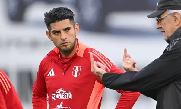Carlos Zambrano con la selección Peruana
