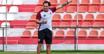 Celso Ayala asume como DT de FC Cajamarca con la misión urgente de evitar el descenso en la Liga 1