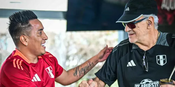 Jorge Fossati no cierra la puerta a Christian Cueva y deja un mensaje directo al hincha crema