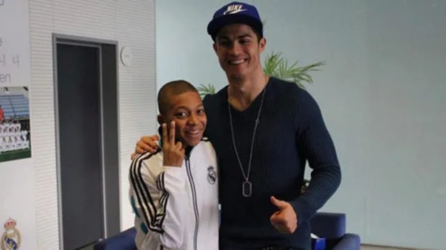Cristiano Ronaldo y Mbappé cuando aún era un niño &#8211; Foto: Instagram
