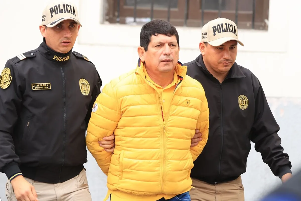 Agustín Lozano es detenido por la fiscalía