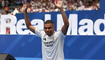 Kylian Mbappé fue presentado en el Real Madrid con un Santiago Bernabéu repleto – VIDEO