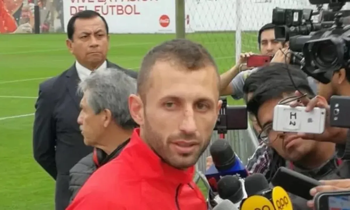Horacio Calcaterra abandona la Videna para viajar a Argentina.