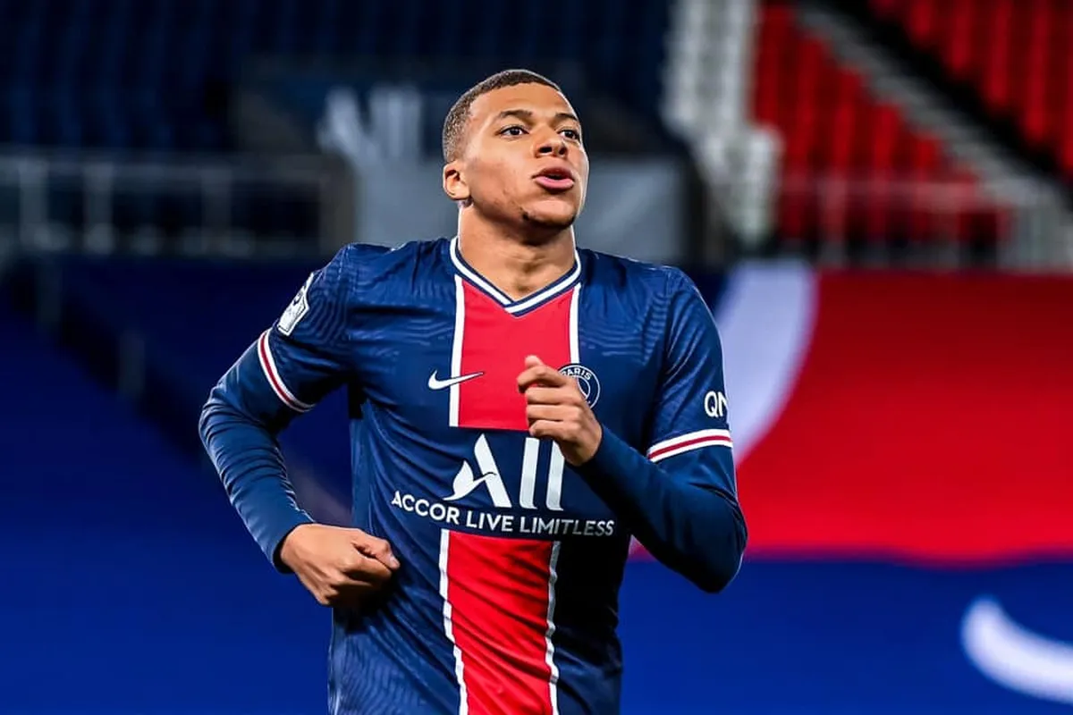 Confirmado: Kylian Mbappé al Real Madrid para la temporada 2024-25