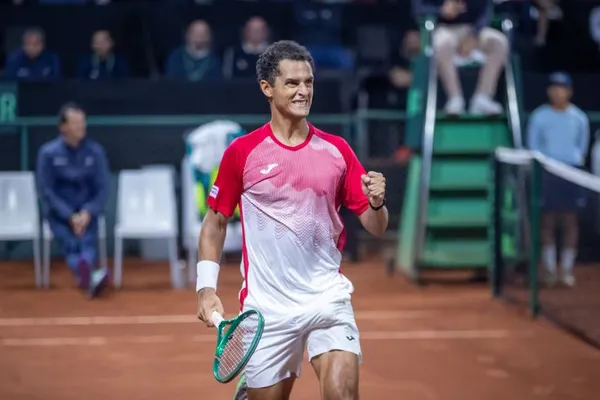 ¡Gran remontada! Juan Pablo Varillas venció 2-1 a Murkel Dellien y avanzó a cuartos del Challenger de Buenos Aires