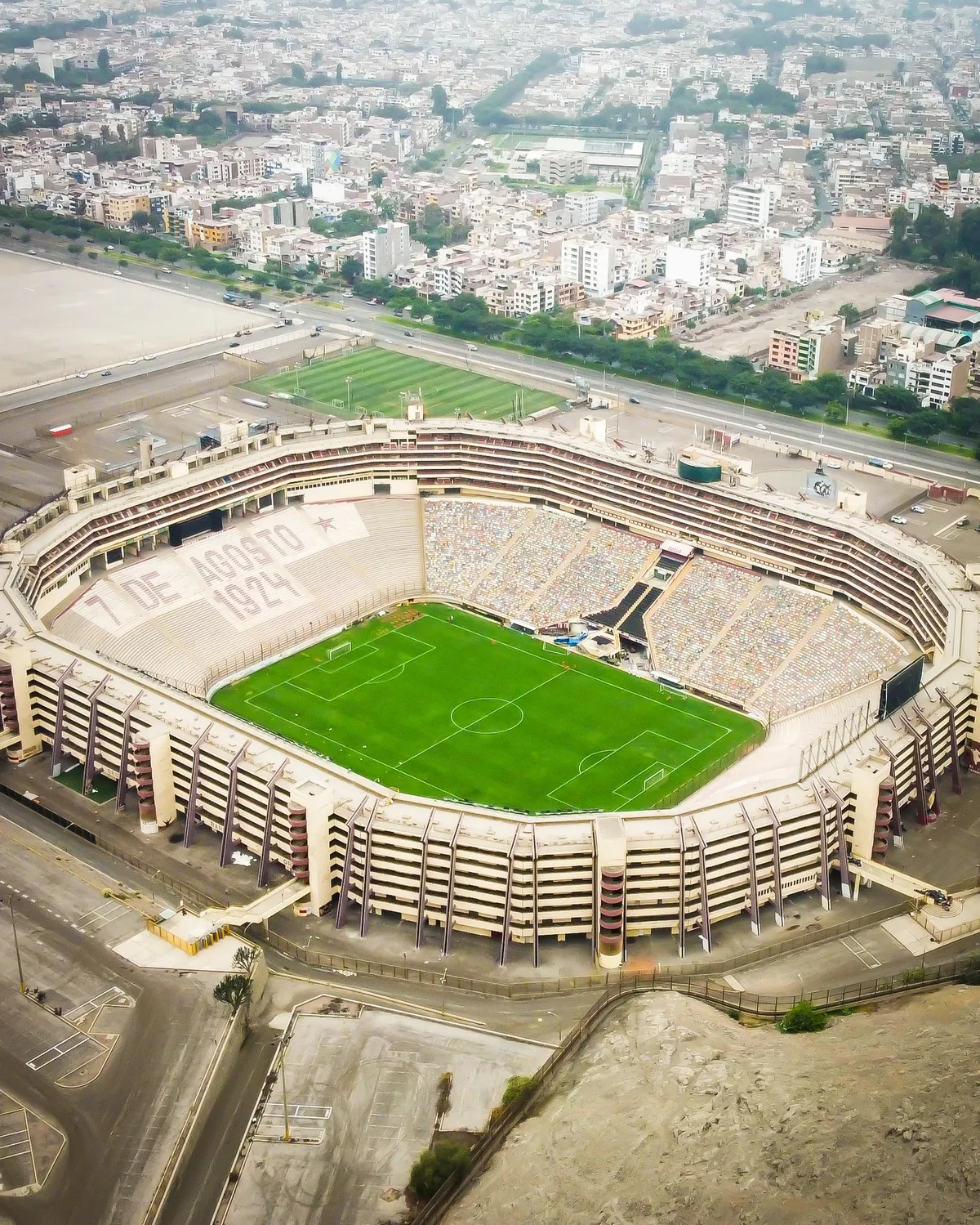 En el TEMPLO CREMA: La Finalissima 2025 entre Argentina y España sería en el Estadio Monumental