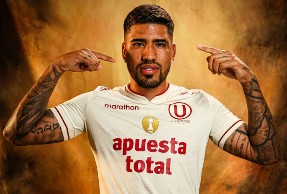Paolo Reyna con camiseta de Universitario 2024