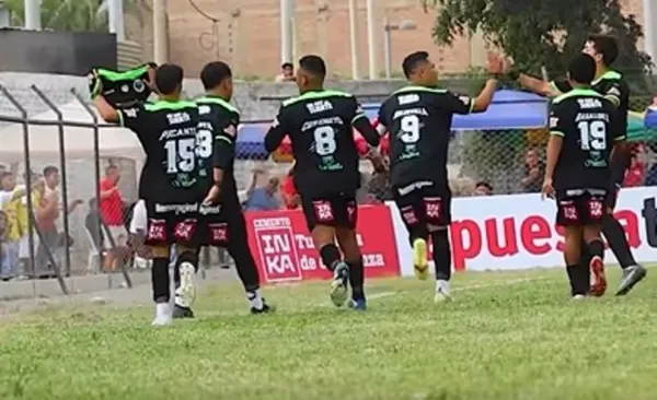 La celebración de Jorge Luna tras el gol de Domingo Dianderas: Ese es mi gato, miau, miau, miau –  VIDEO