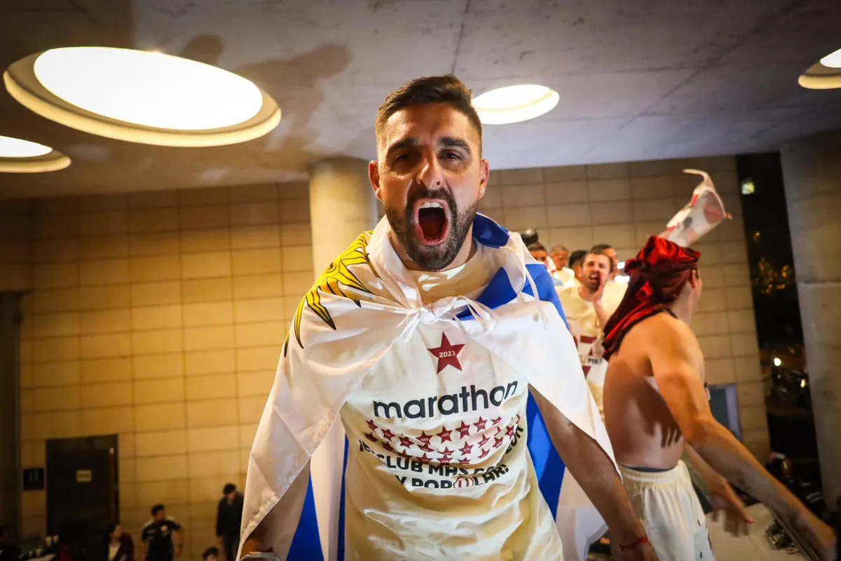 Universitario despide a Luis Urruti tras cuatro años de entrega y goles