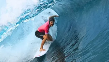 Camino al ORO: Alonso Correa hace historia en los JJ.OO. y vence al bi campeón mundial de surfing.