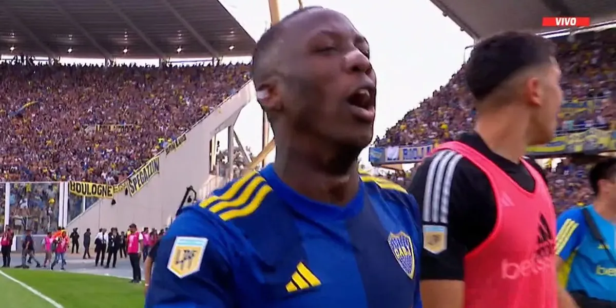 Boca Junior hace oficial la renovación de Luis Advíncula hasta el 2026