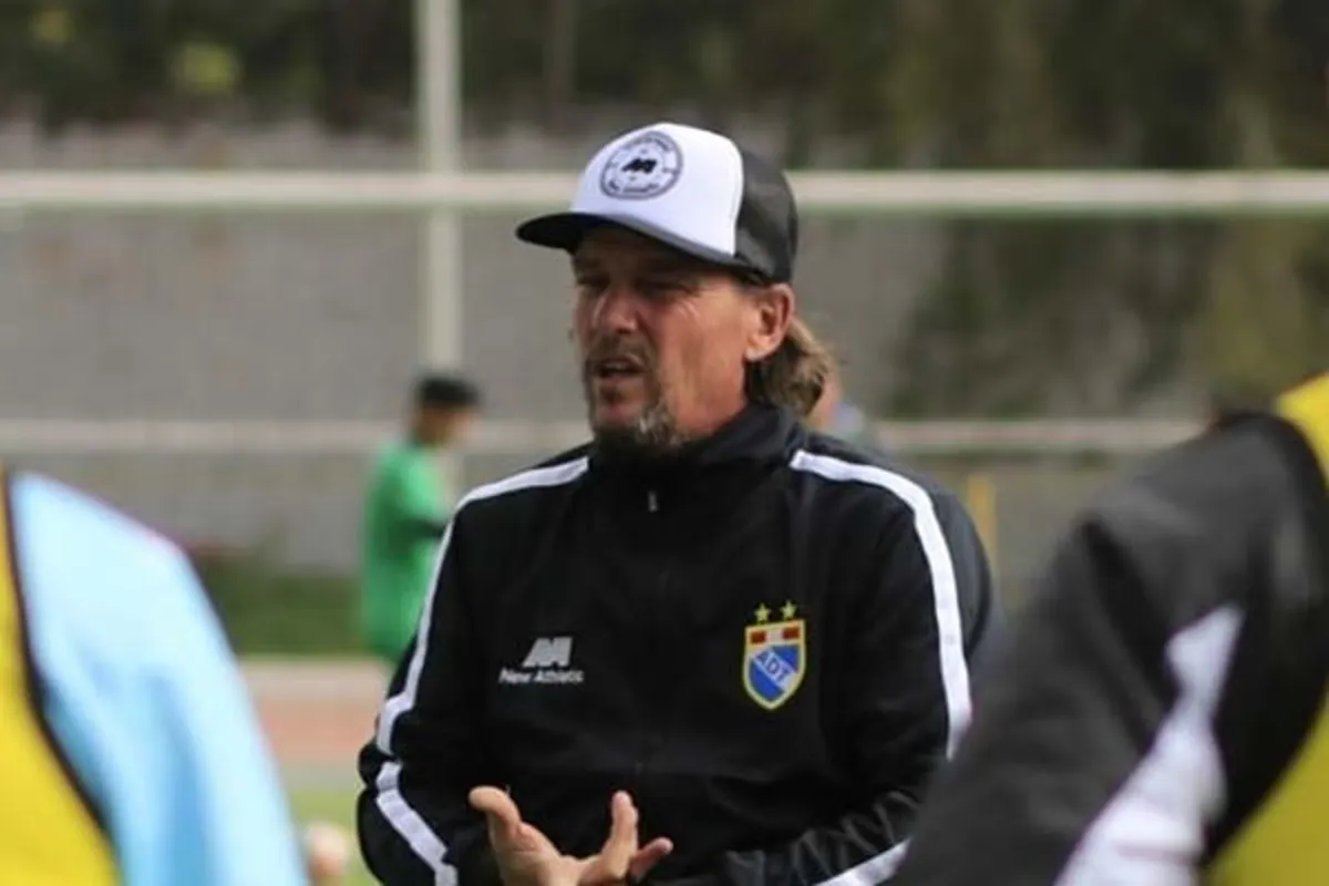 Técnico de ADT le responde a Jean Ferrari por quejarse del arbitraje