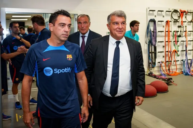 Xavi y Laporta enfrenta una difícil crisis en el Barcelona &#8211; Foto: FC Barcelona