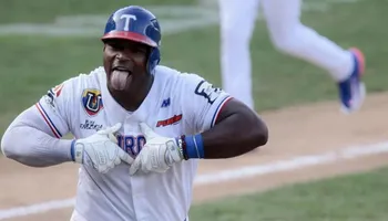 BÉISBOL: Yasiel Puig comparte su emoción por el regreso de Oswaldo Guillén con Tiburones en la LVBP