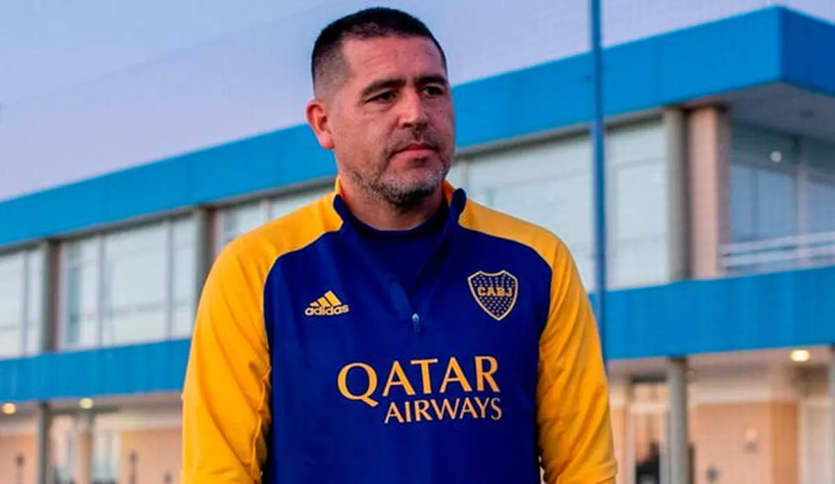 Riquelme calienta la previa del Alianza Lima vs. Boca Juniors con peculiar comentario sobre los jugadores blanquiazules