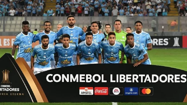 Plantel de Sporting Cristal – Foto: Conmebol 