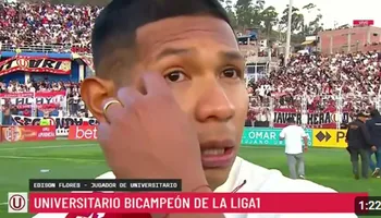 Edison Flores con camiseta de Universitario 2024